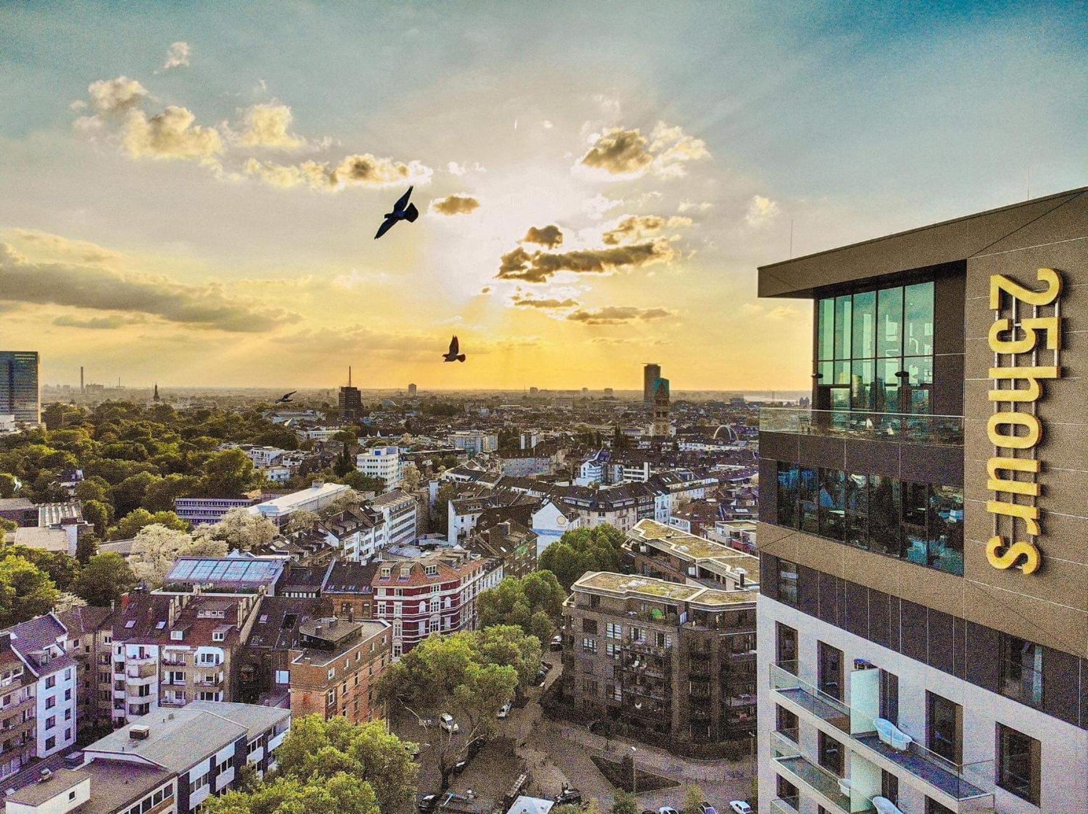 25Hours Hotel Duesseldorf Das Tour