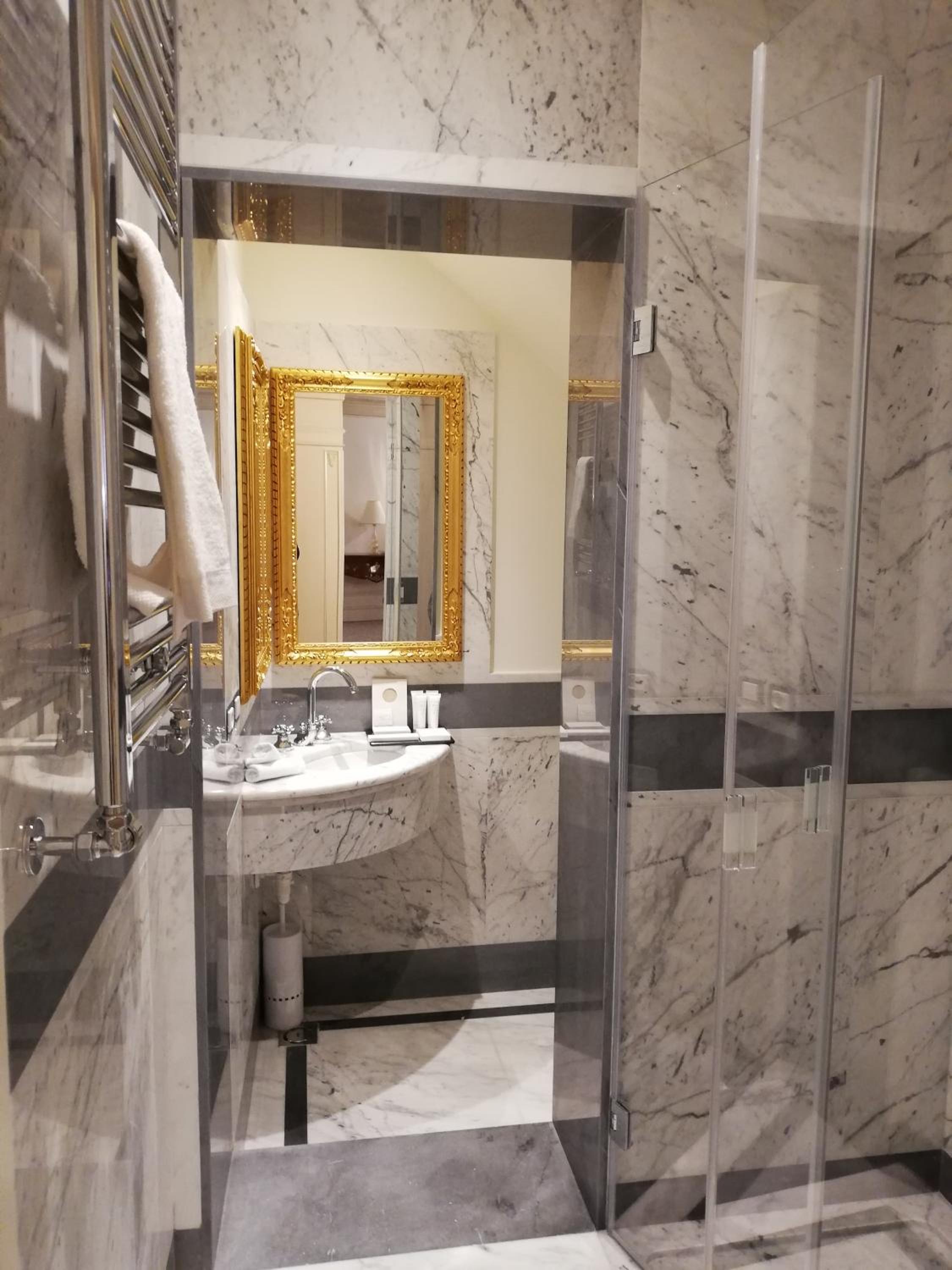Ca' Bonfadini Historic Experience