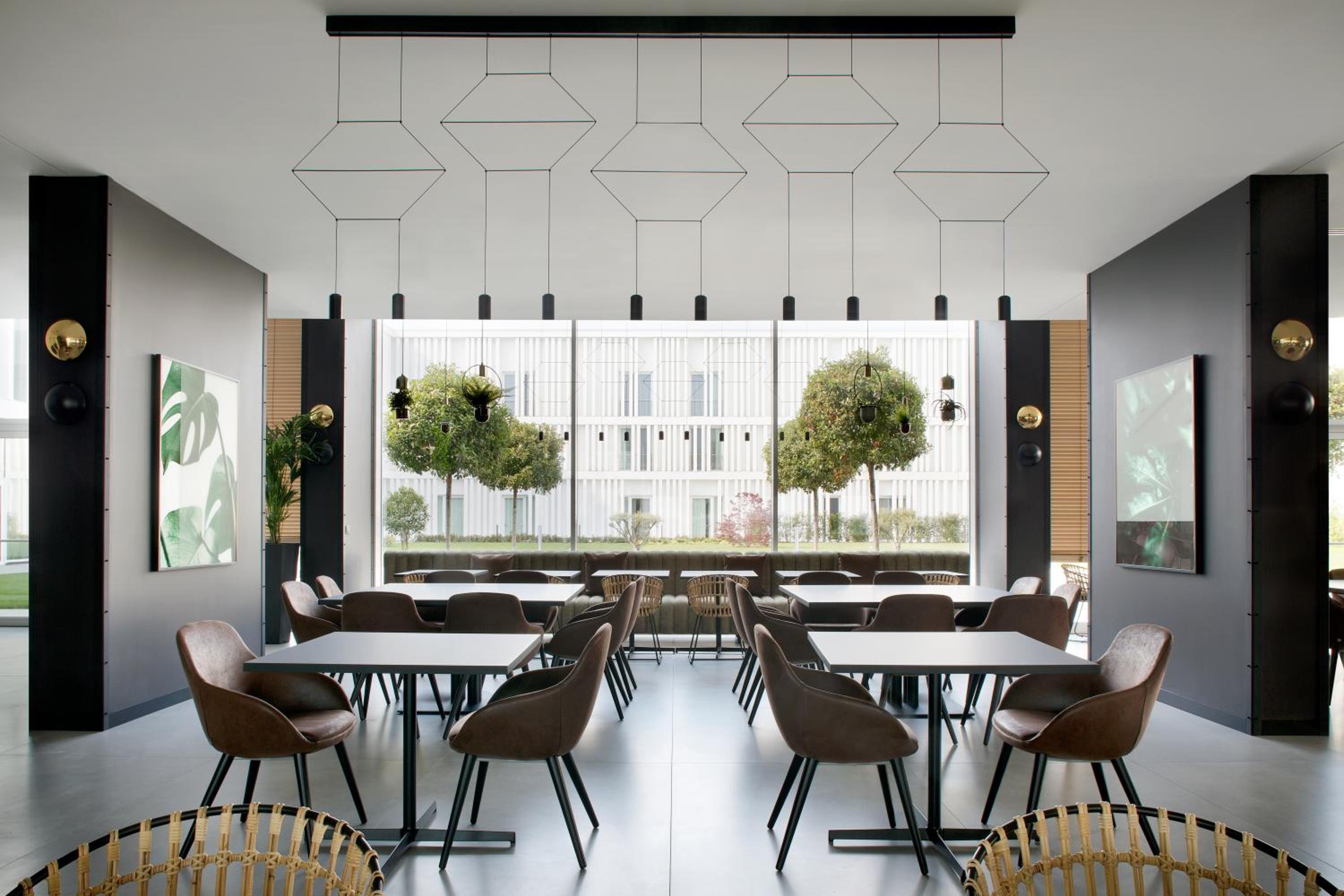 J Hotel