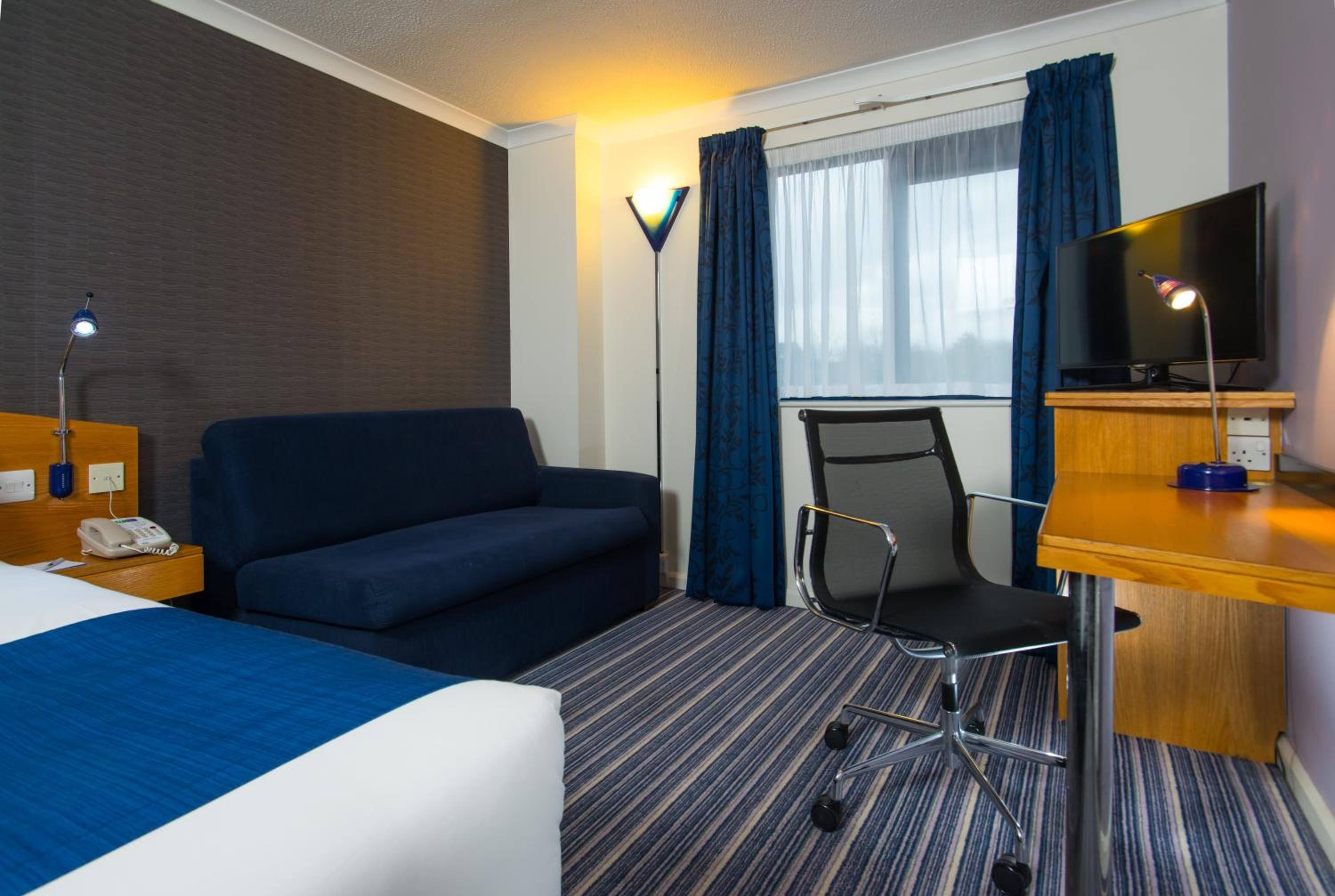 Holiday Inn Express MANCHESTER - EAST by IHG
