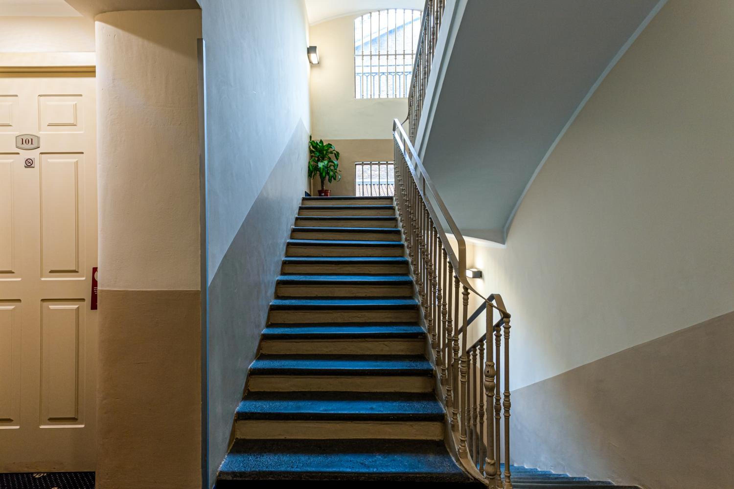 Hotel Urbani