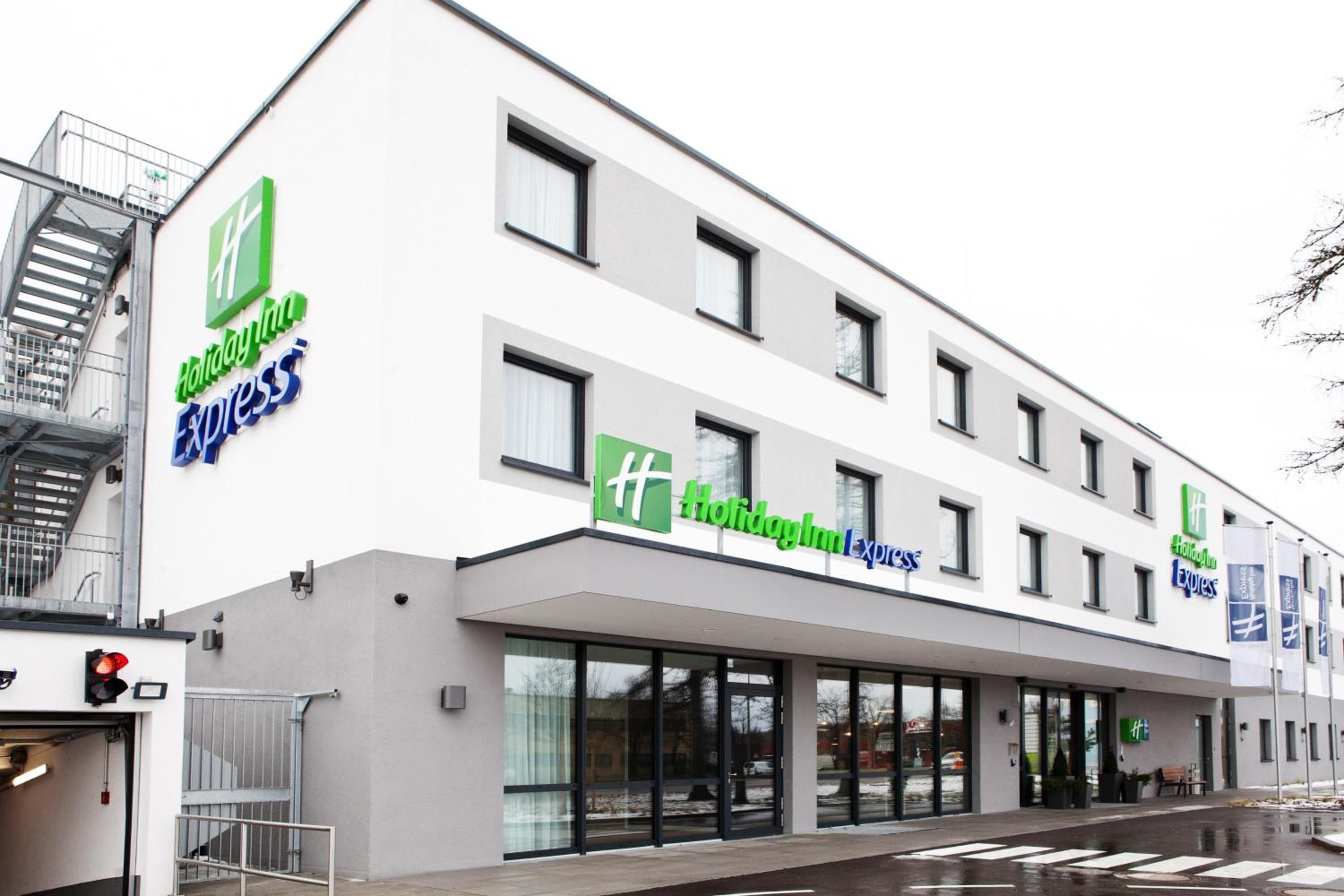 Holiday Inn Express MUNICH - OLYMPIAPARK by IHG