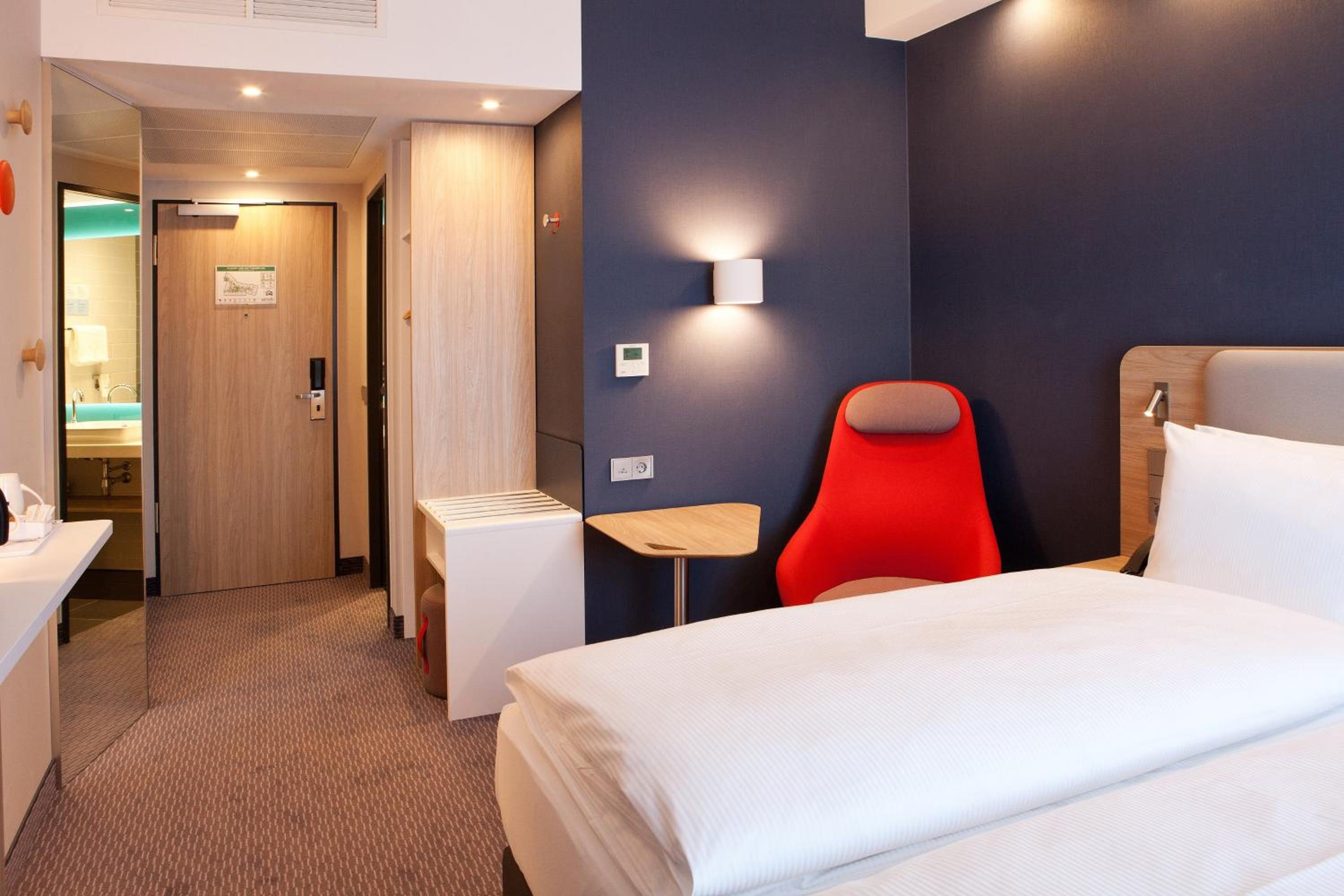 Holiday Inn Express MUNICH - OLYMPIAPARK by IHG