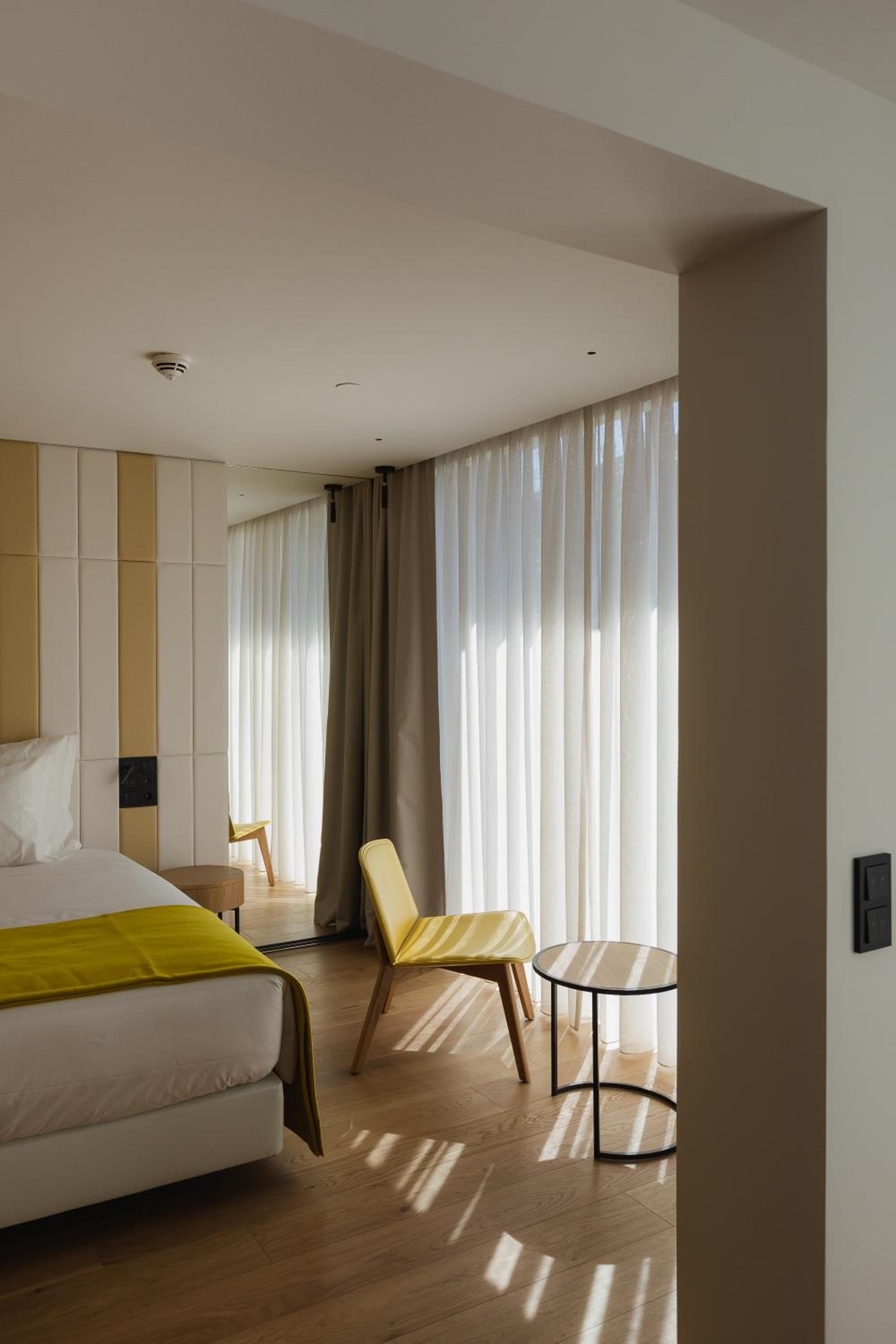 Lumen Hotel & the Lisbon Light Show