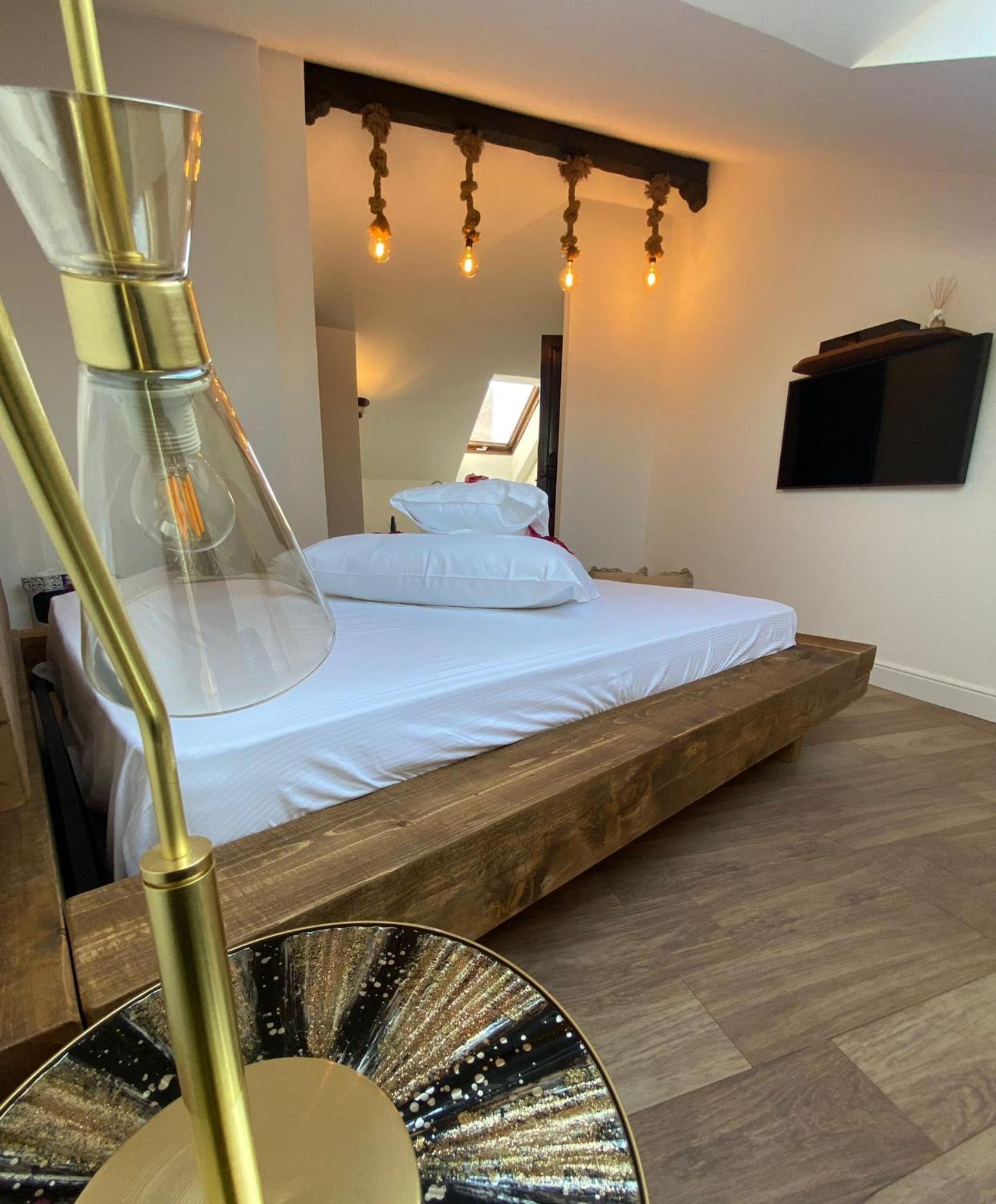 Domino Hotel