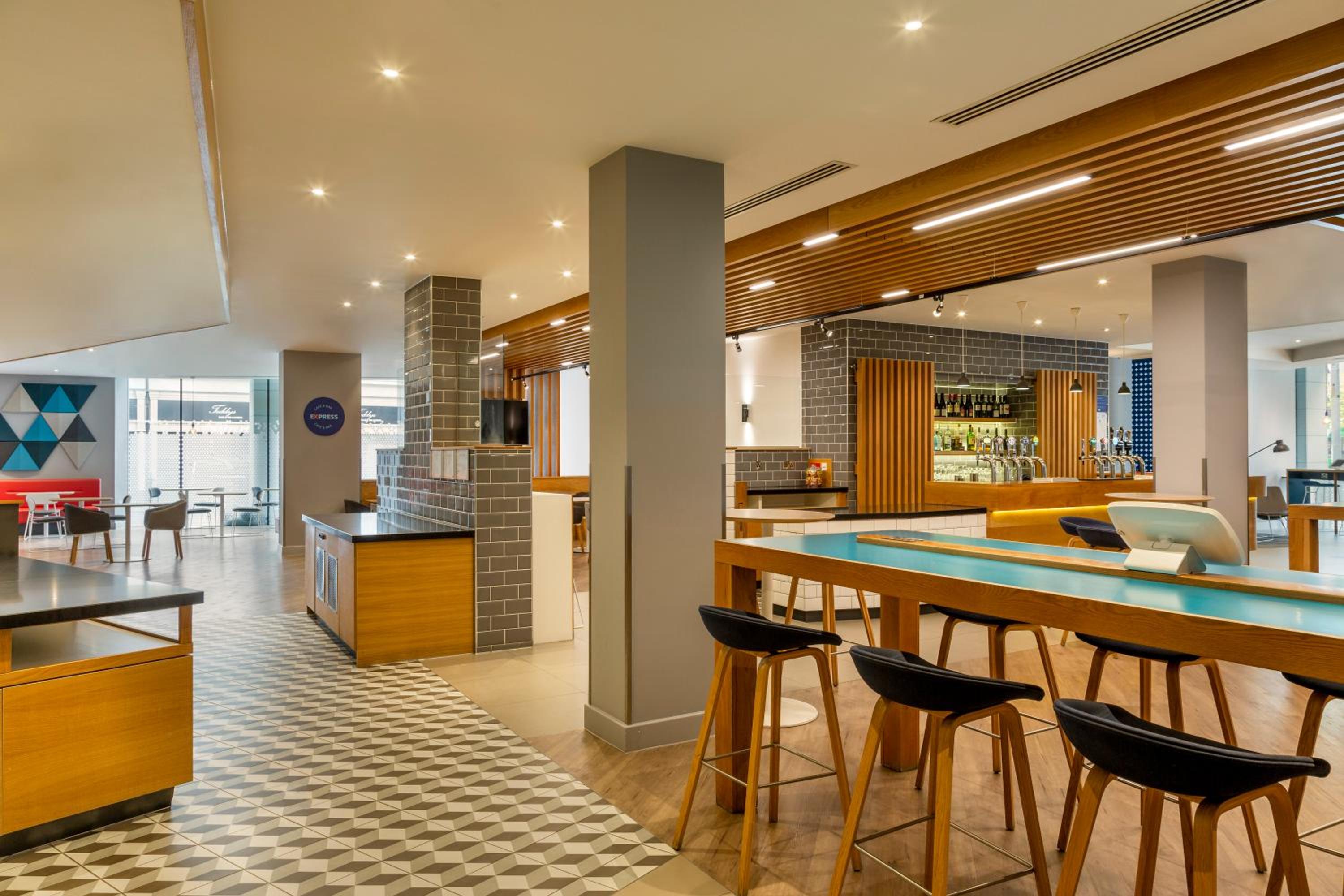 Holiday Inn Express DUBLIN CITY CENTRE by IHG