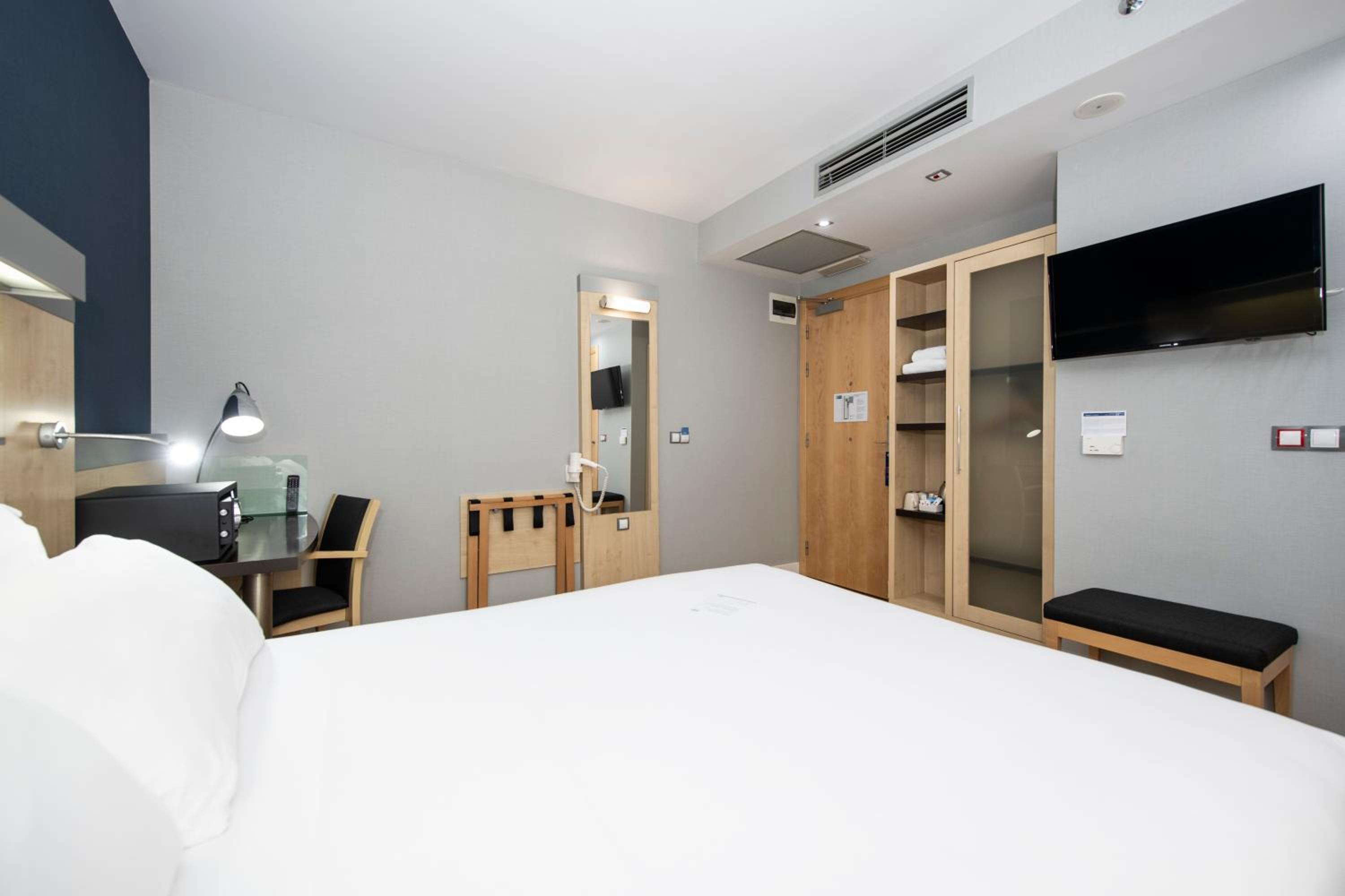 Holiday Inn Express BARCELONA - CITY 22@ by IHG