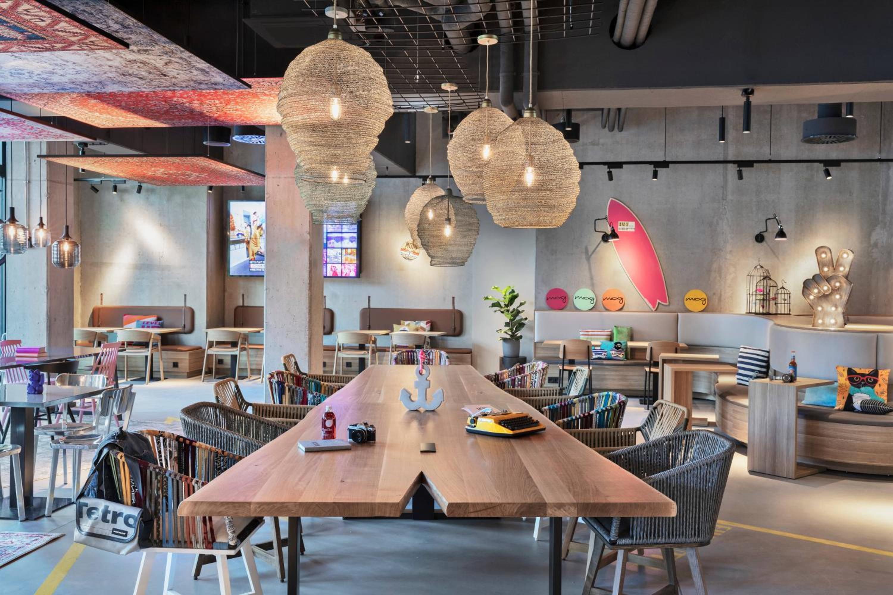 Moxy Hamburg City