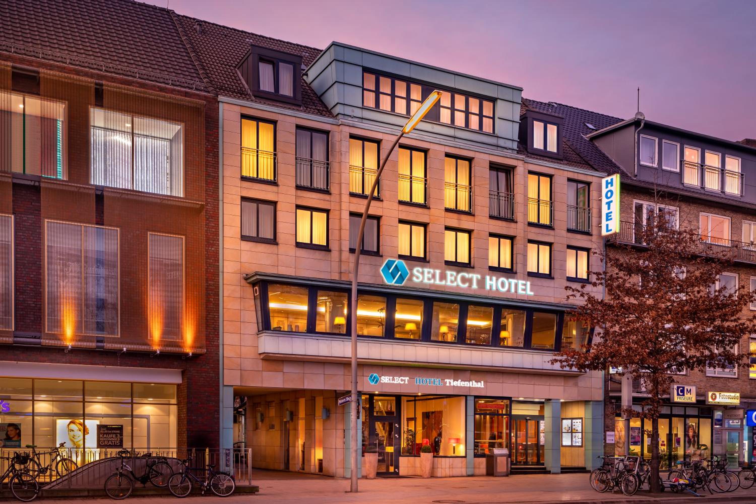 Garner Hotel HAMBURG - WANDSBEK MARKTPLATZ by IHG
