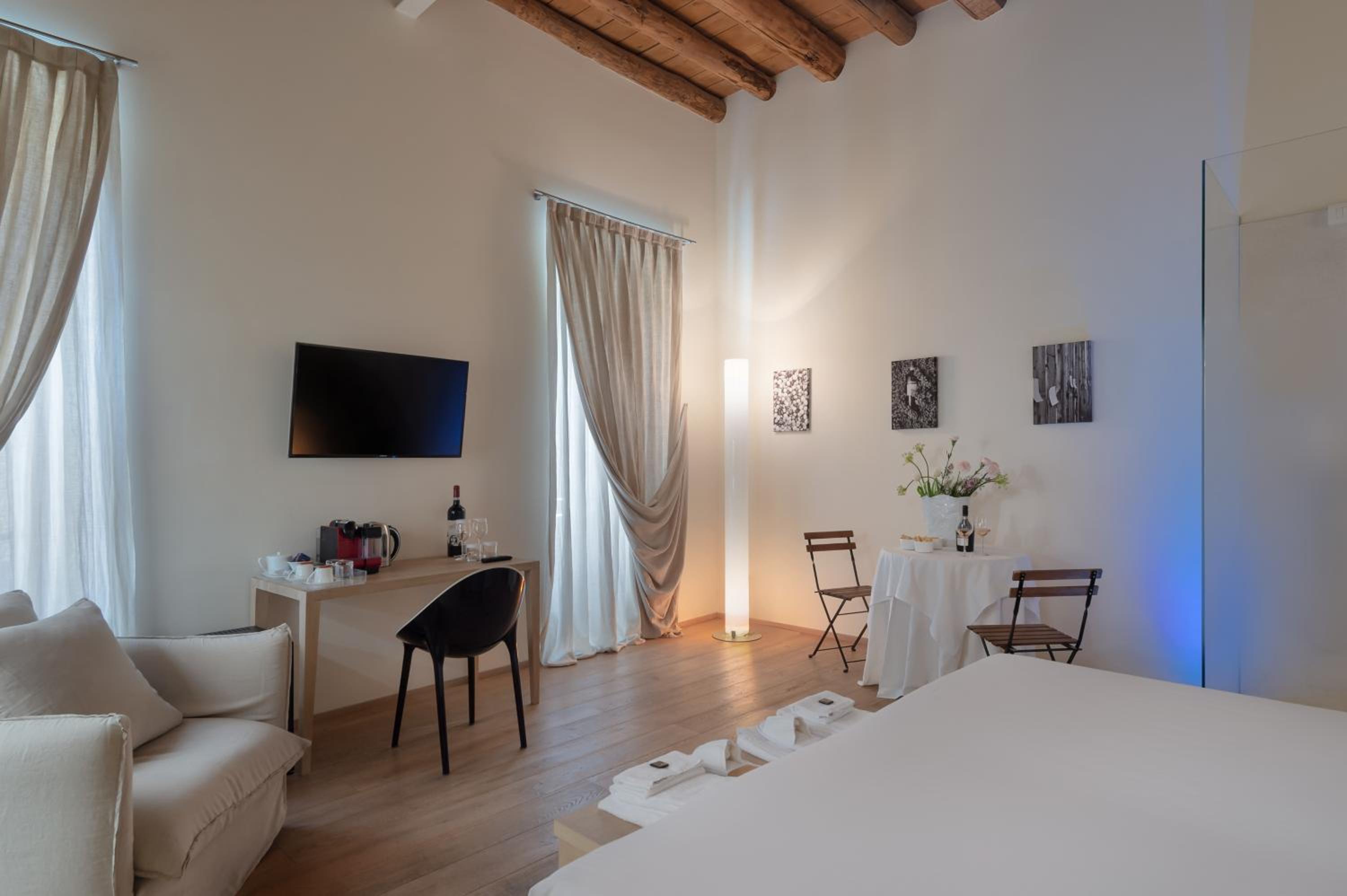 Massimago Wine Suites