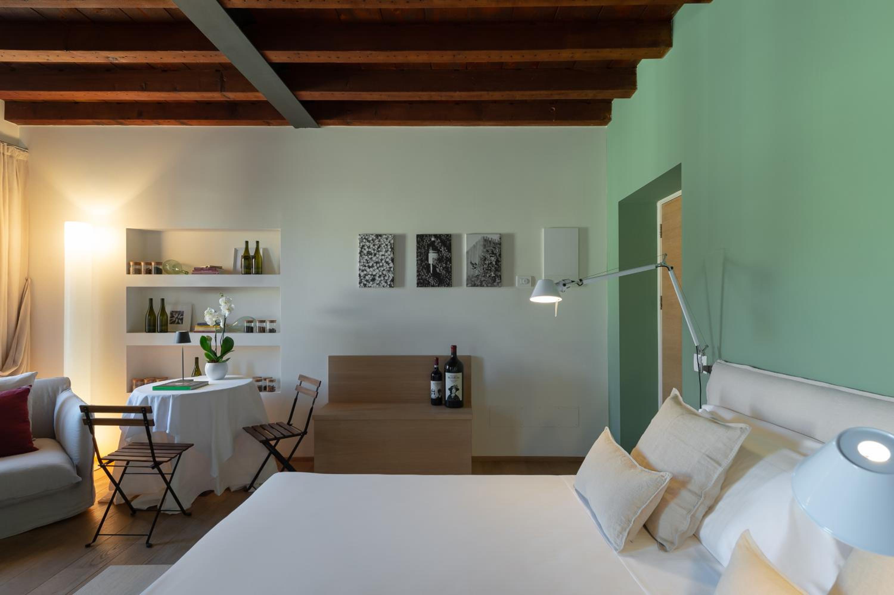 Massimago Wine Suites