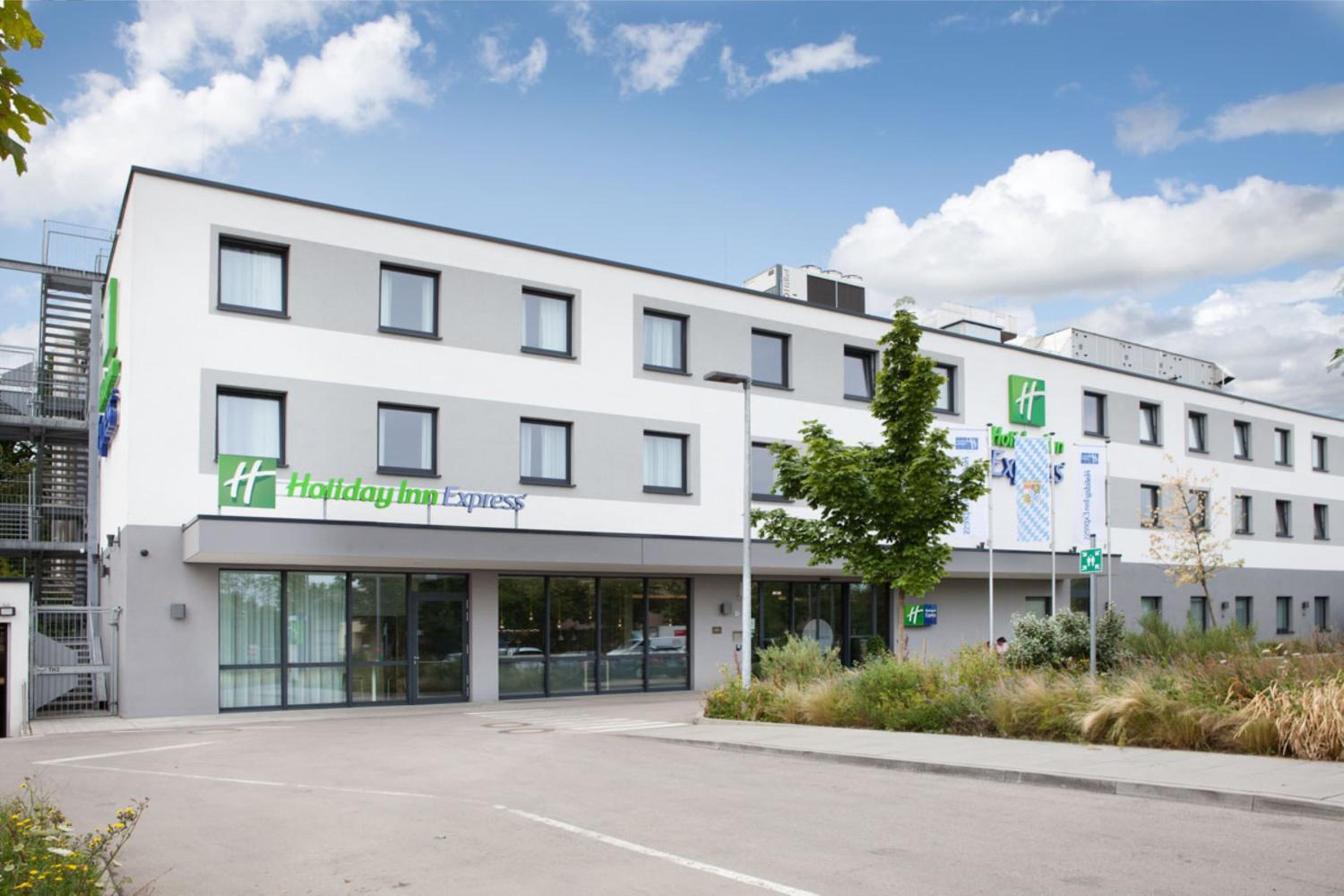 Holiday Inn Express MUNICH - OLYMPIAPARK by IHG