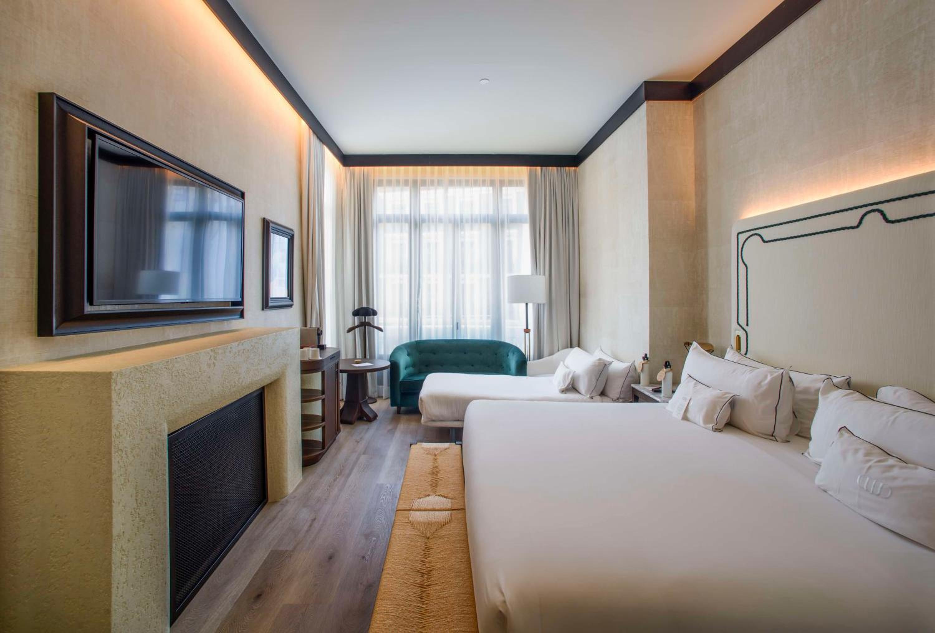 Hotel Montera Madrid, Curio Collection by Hilton