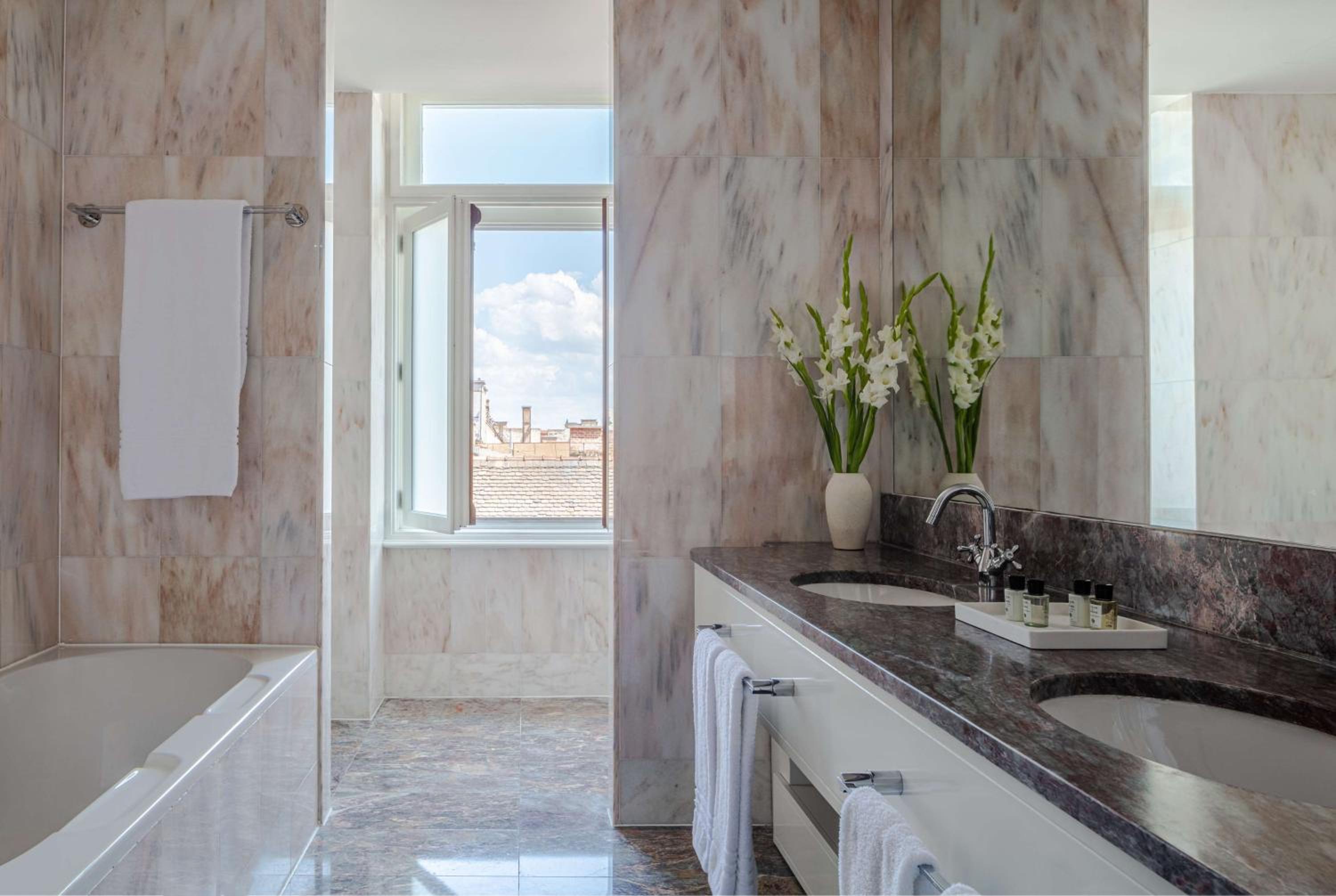 Anantara New York Palace Budapest - A Leading Hotel of The World
