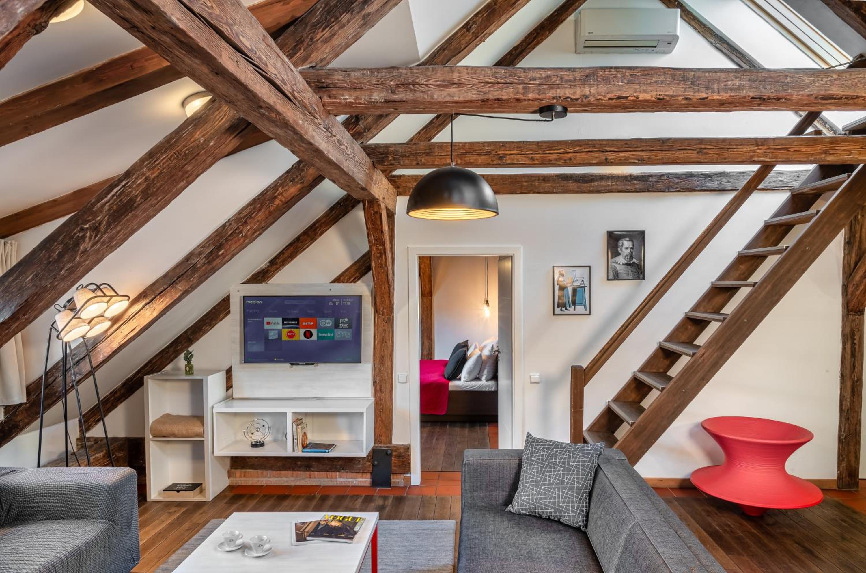 4 Arts Apartments by Adrez