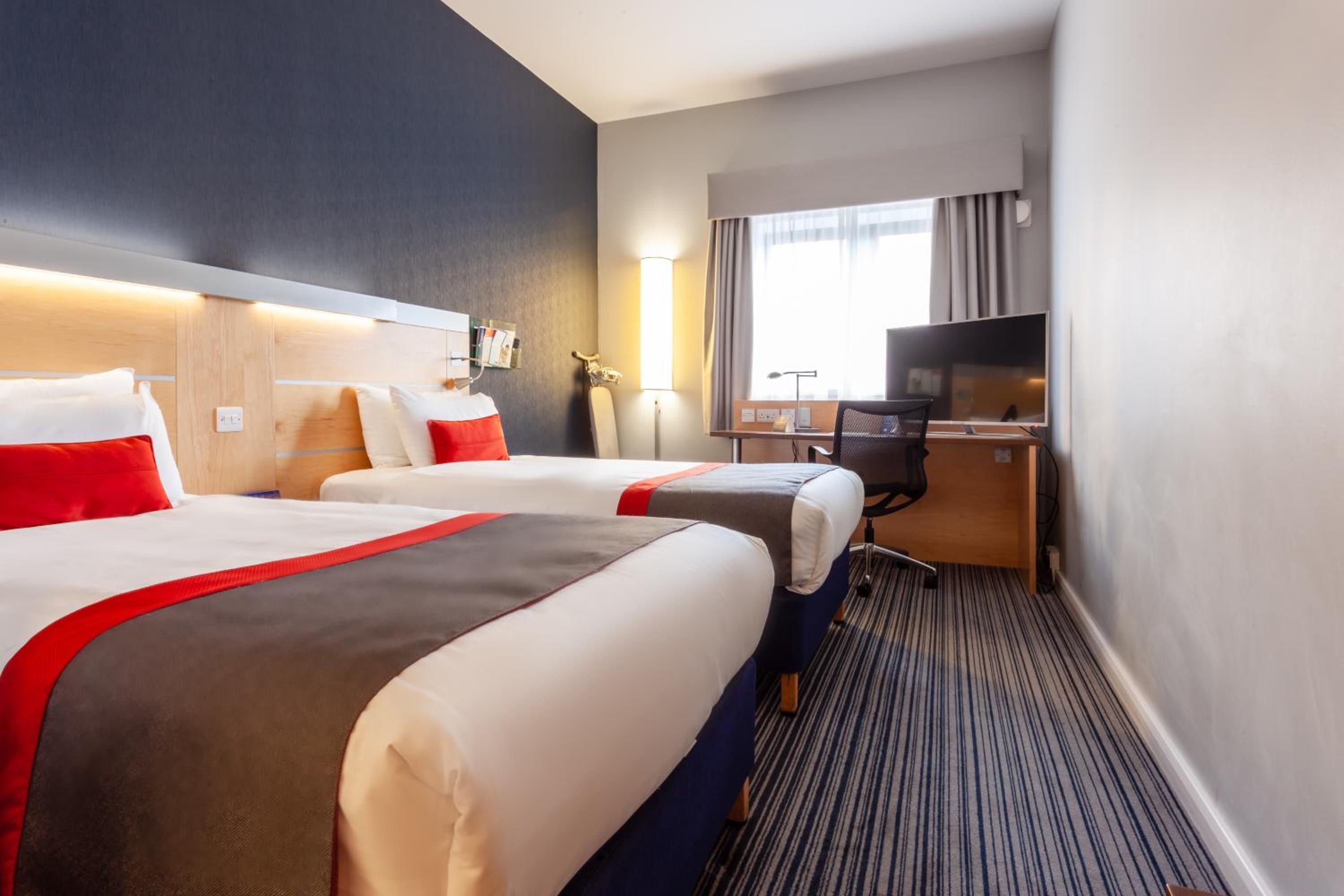 Holiday Inn Express EDINBURGH - ROYAL MILE by IHG