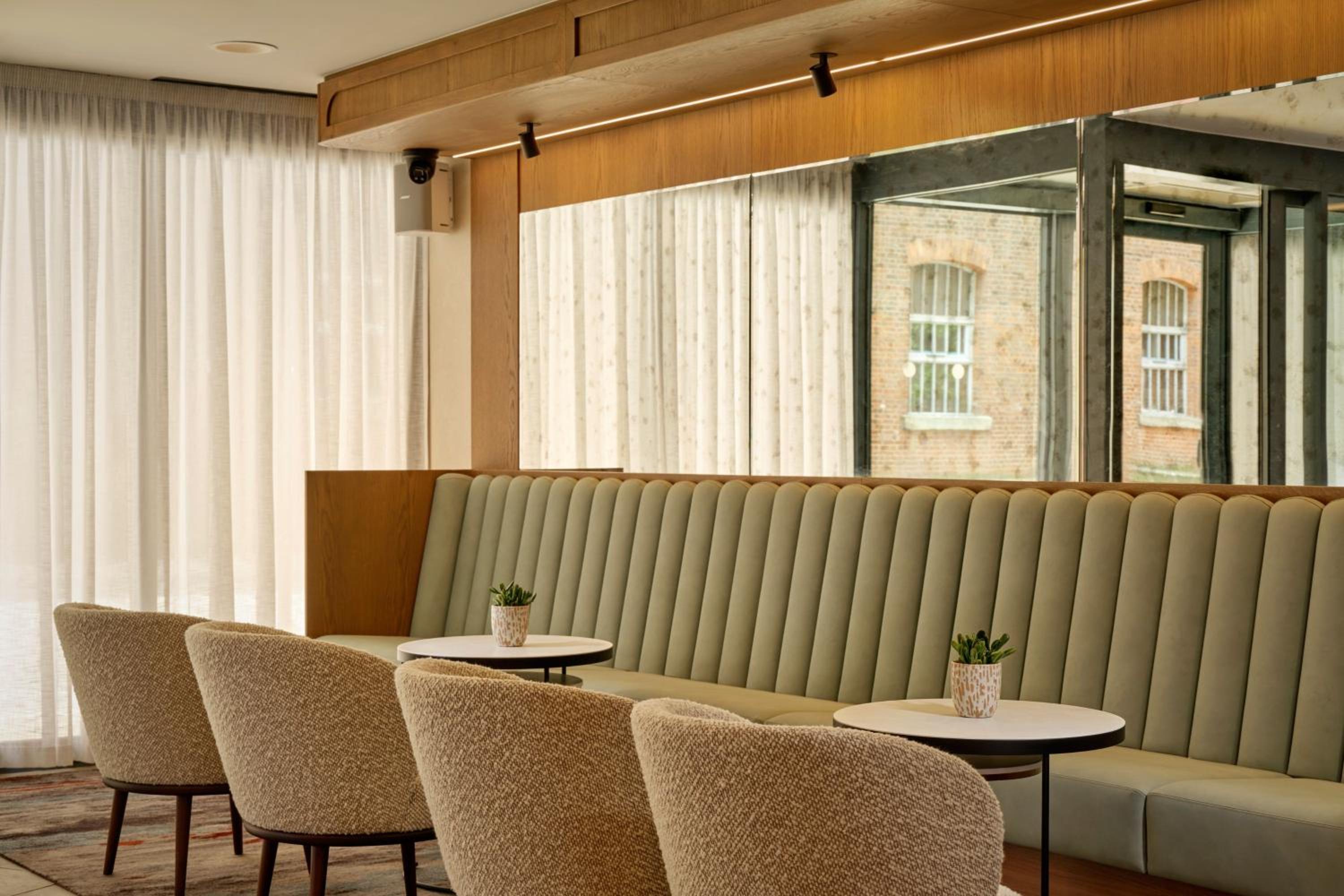 The Reach at Piccadilly, Manchester, a Tribute Portfolio Hotel