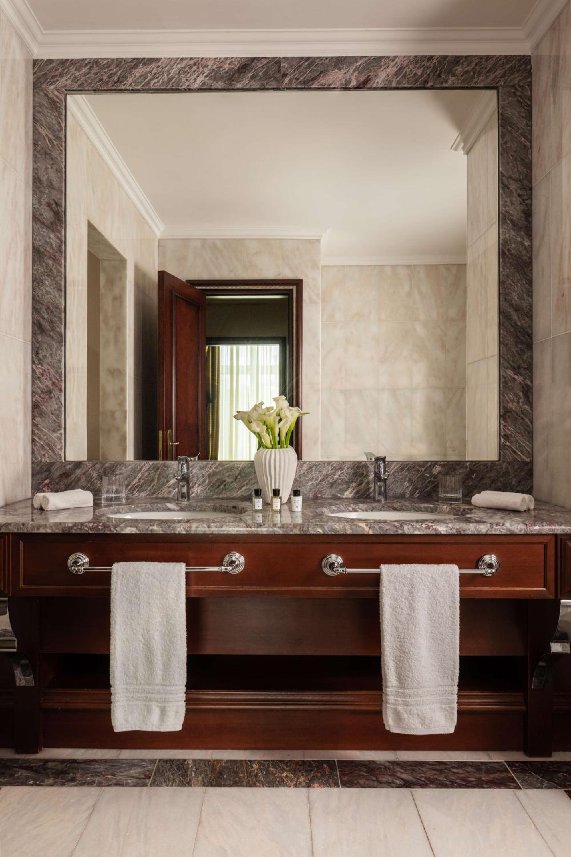 Anantara Palazzo Naiadi Rome Hotel - A Leading Hotel of the World