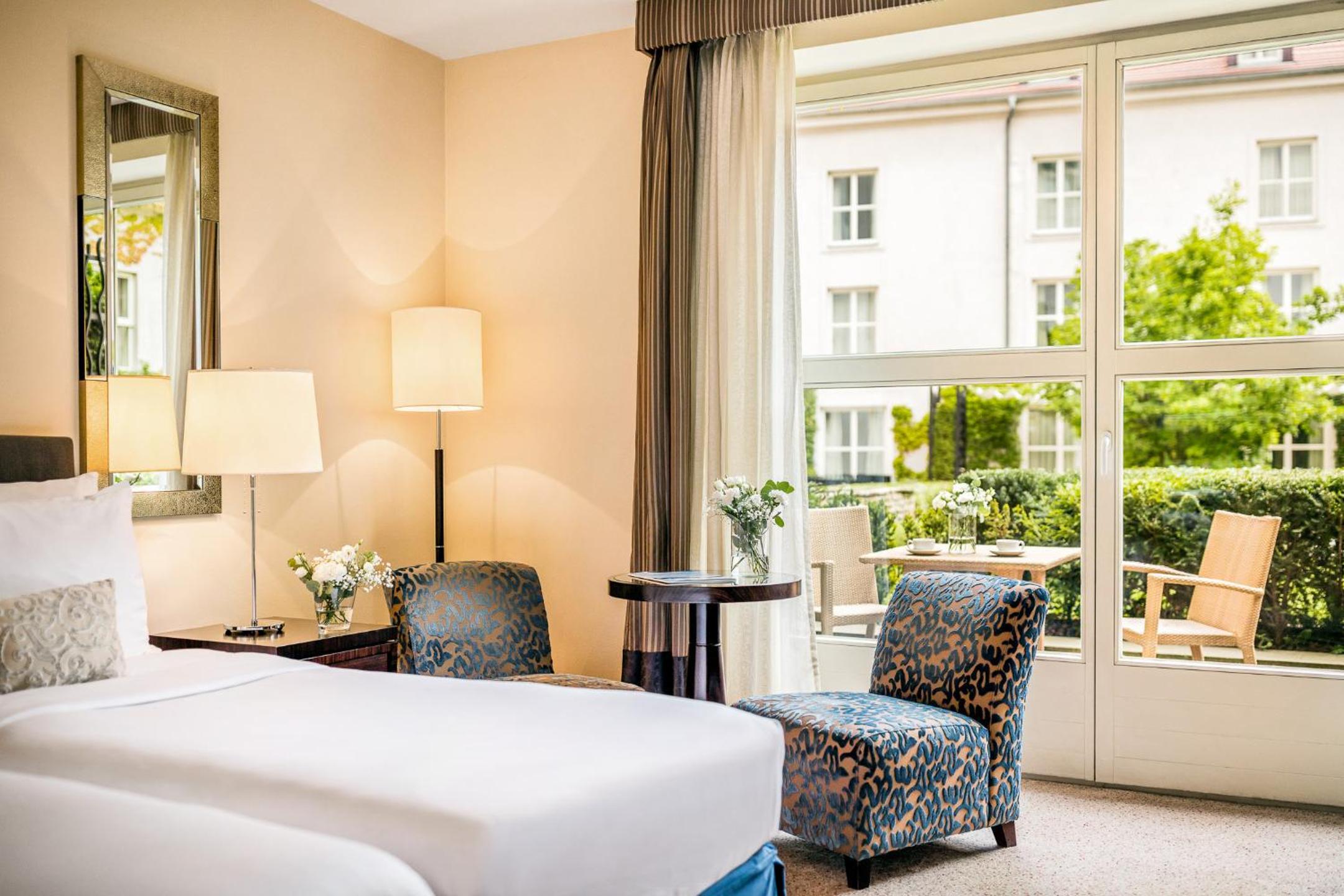 Mandarin Oriental, Prague