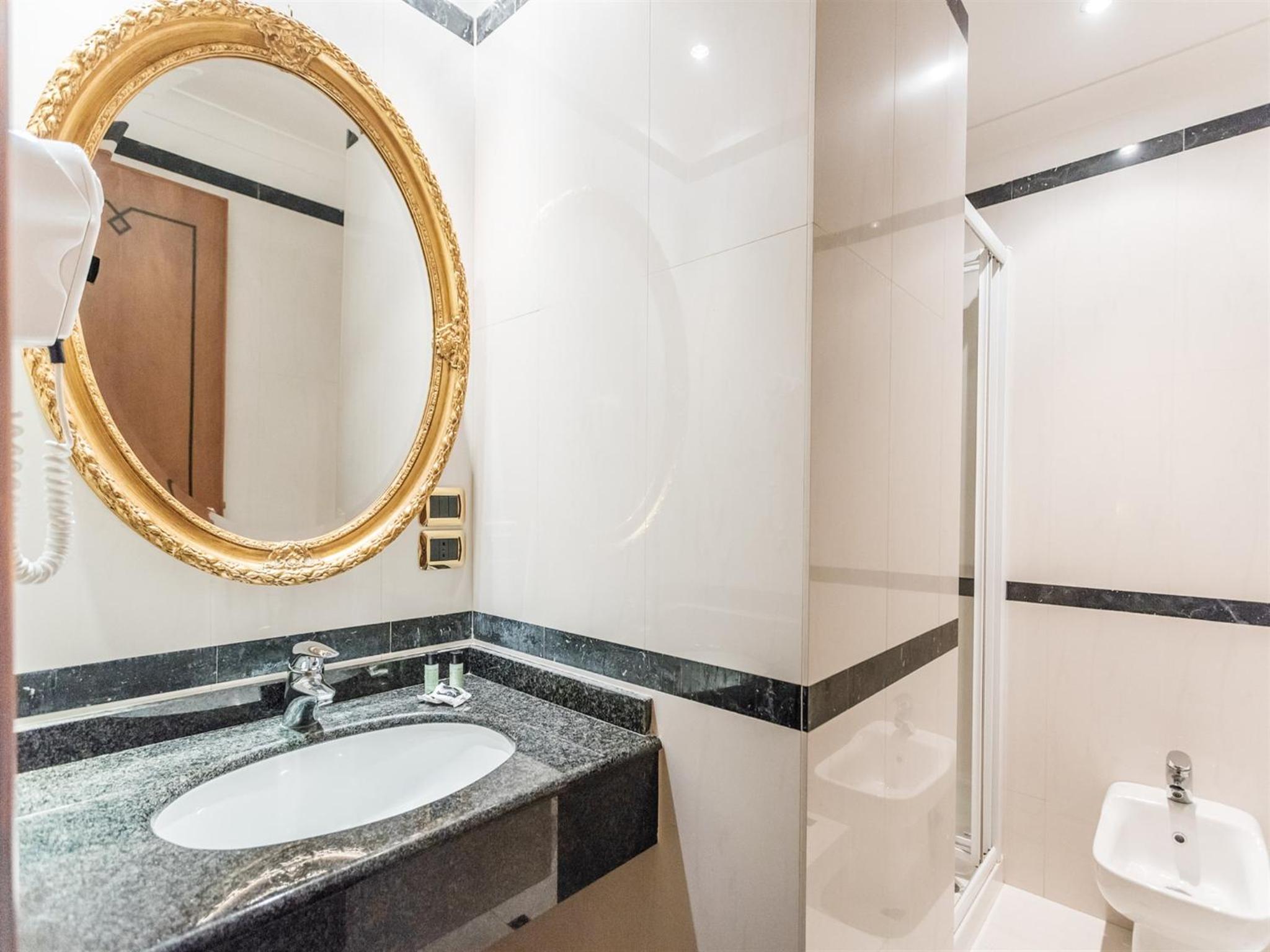 Raeli Hotel Regio