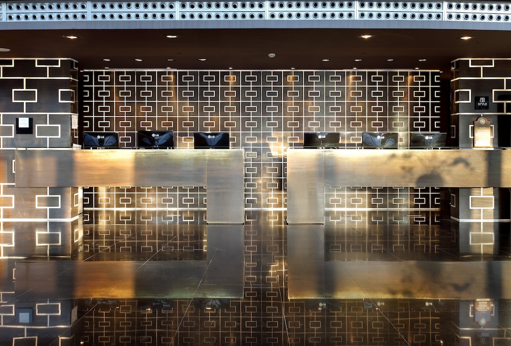 Eurostars Madrid Tower