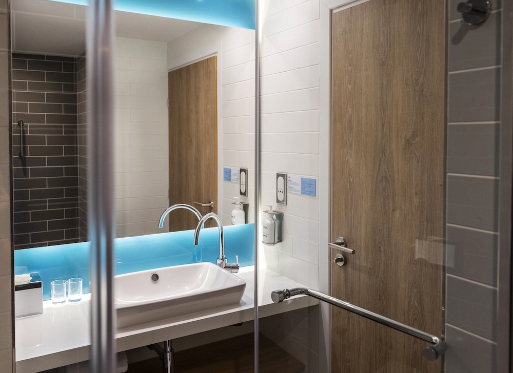 Holiday Inn Express NICE - GRAND ARENAS by IHG