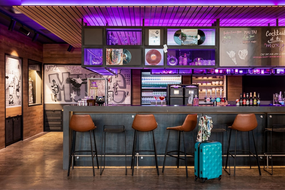 Moxy Glasgow Sec