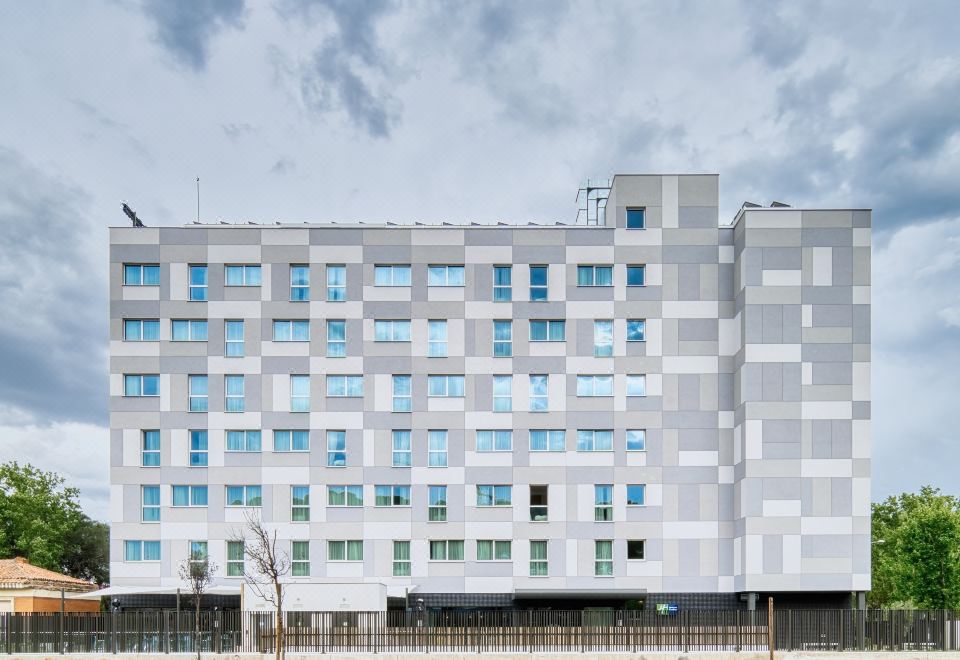 Holiday Inn Express MADRID - AIRPORT by IHG