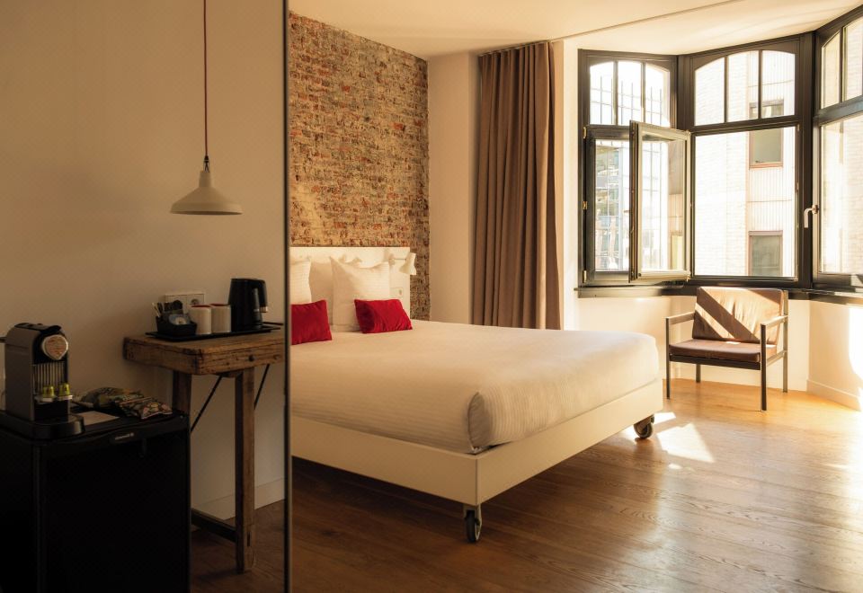 9Hotel Central