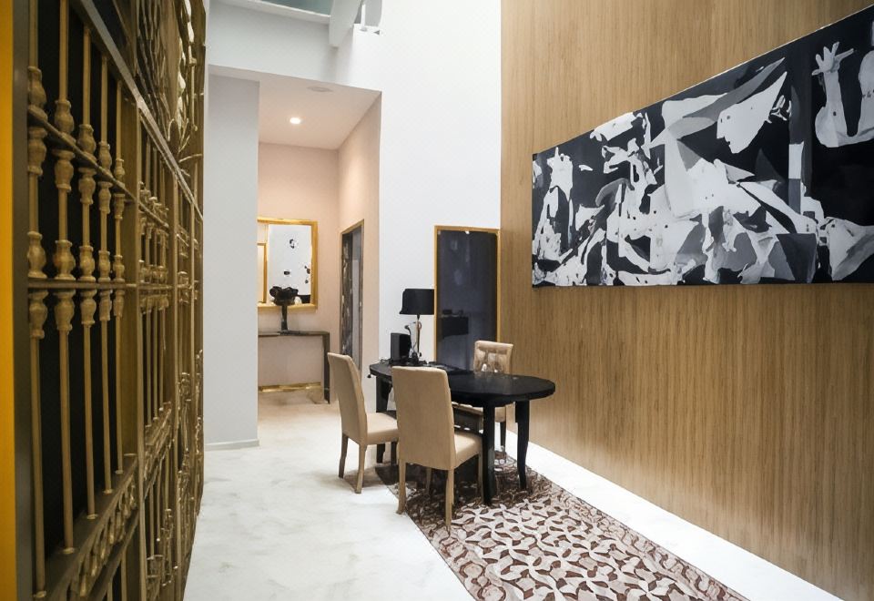 Casa de la Merced Suites