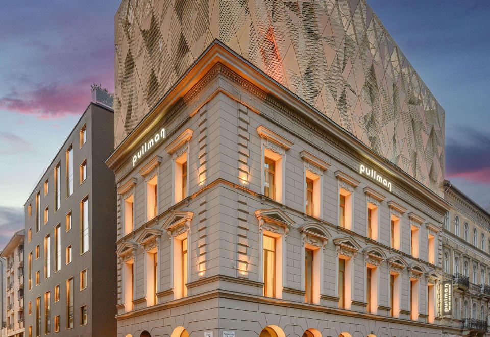 Pullman Budapest