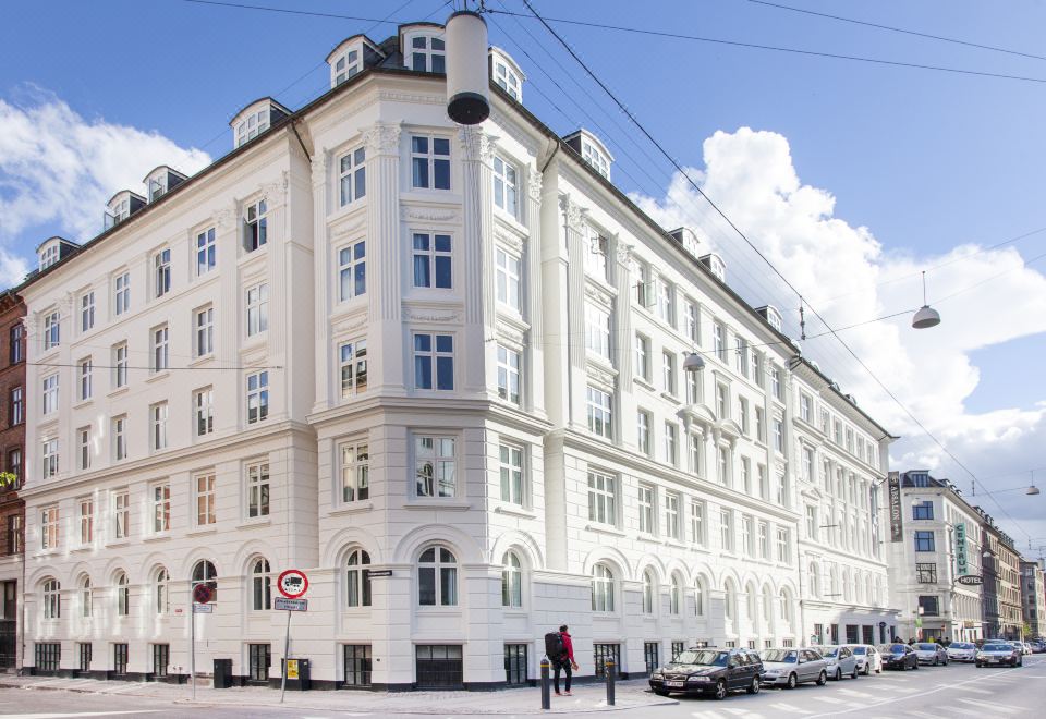 Absalon Hotel
